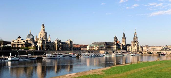 Elbufer, Dresden in Sachsen